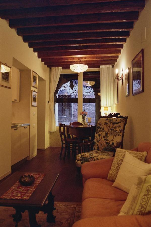 Al Pozzo Dei Scoacamini, 100 M From San Marco, Ground Floor Apartment Venice Exterior photo