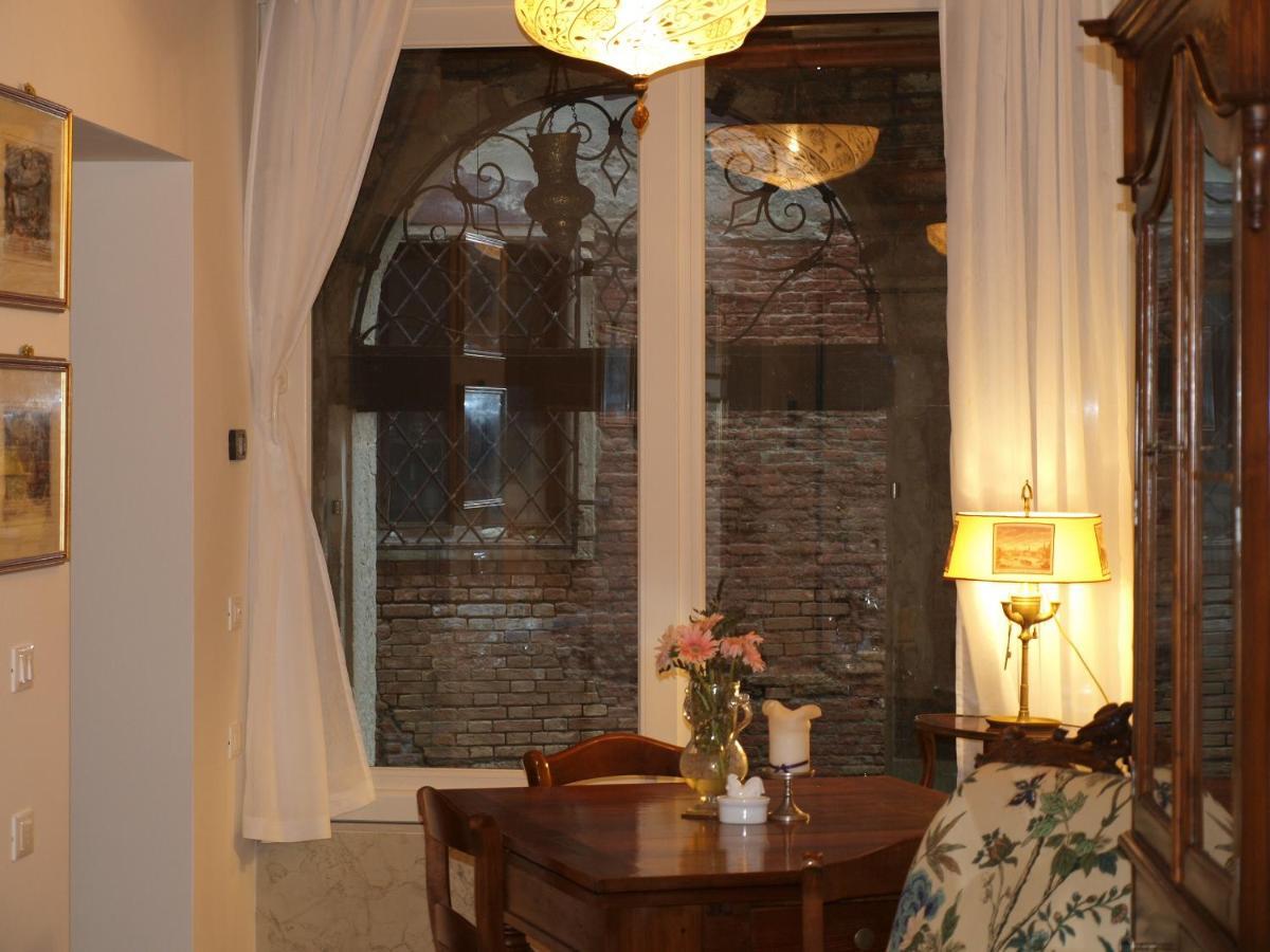 Al Pozzo Dei Scoacamini, 100 M From San Marco, Ground Floor Apartment Venice Exterior photo