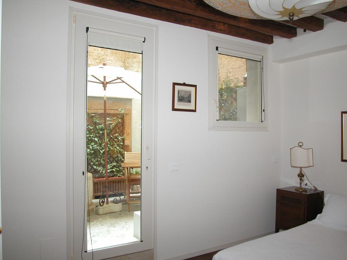 Al Pozzo Dei Scoacamini, 100 M From San Marco, Ground Floor Apartment Venice Exterior photo