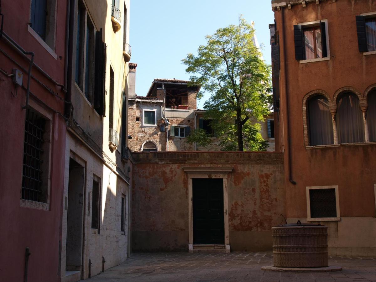Al Pozzo Dei Scoacamini, 100 M From San Marco, Ground Floor Apartment Venice Exterior photo